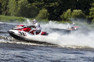 Vandens motociklų varžybos Birštono taurei laimėti